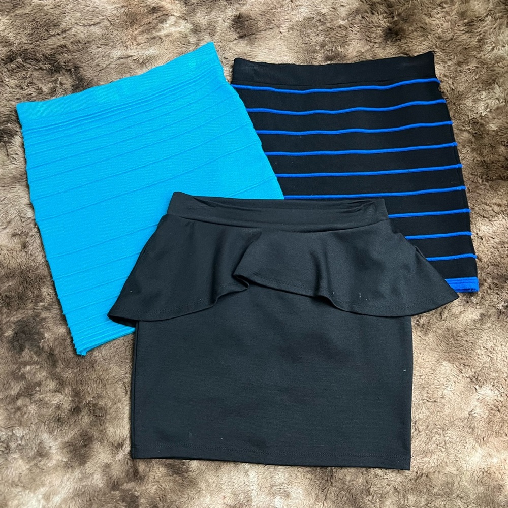 3 peace mini skirts